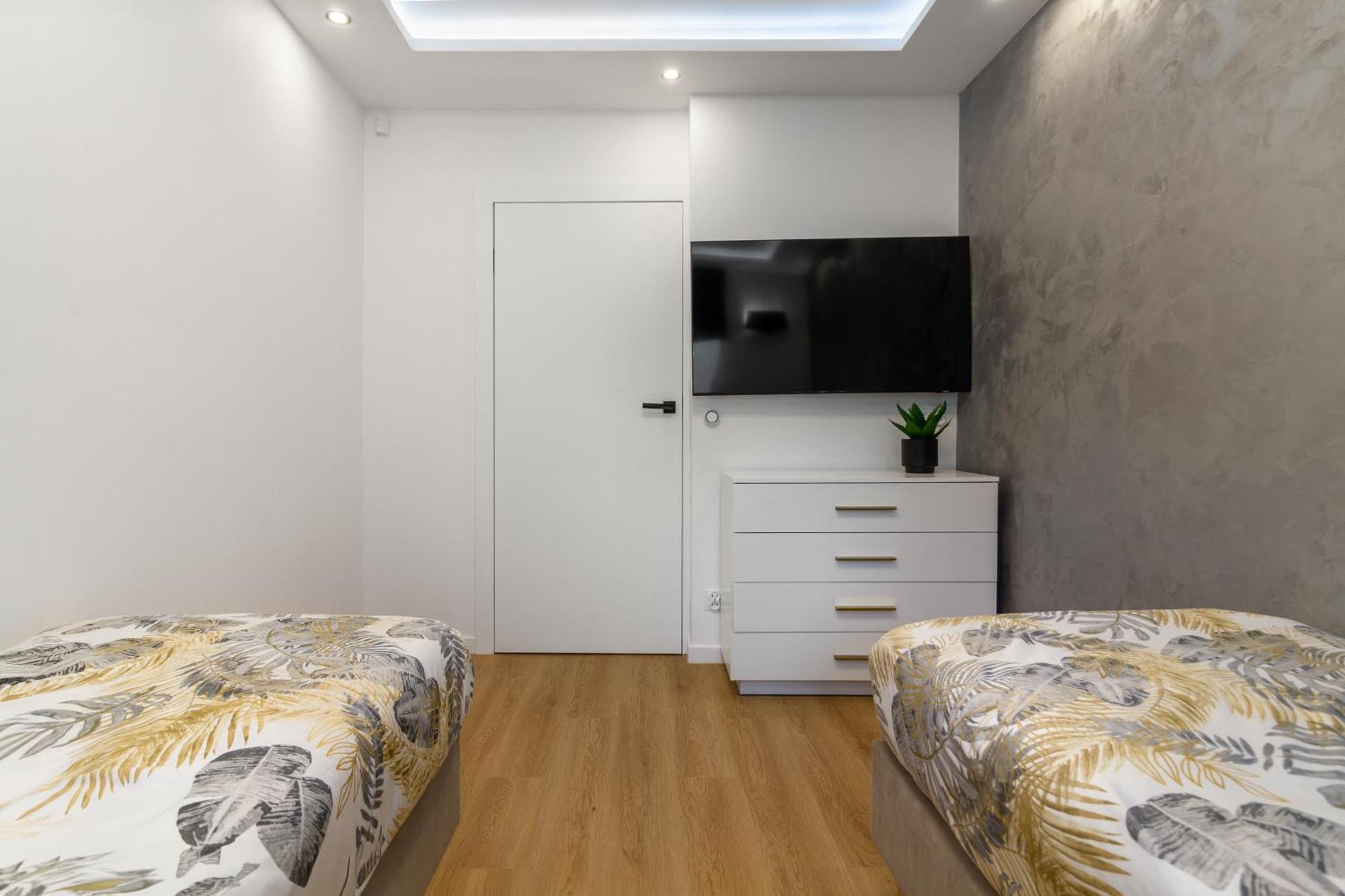 Housecube, Bar , Prywatne Kino, Bilard , Luxus Βίλα Βρότσλαβ Εξωτερικό φωτογραφία