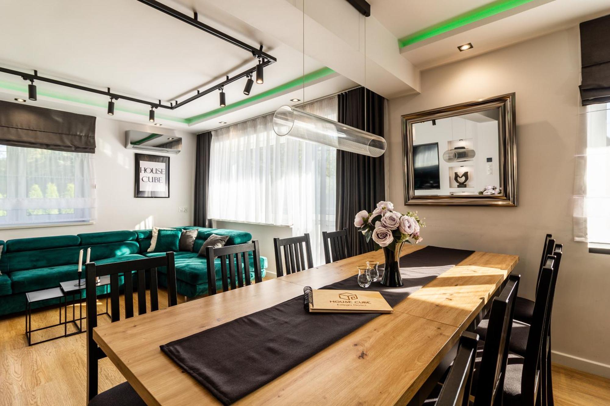 Housecube, Bar , Prywatne Kino, Bilard , Luxus Βίλα Βρότσλαβ Εξωτερικό φωτογραφία